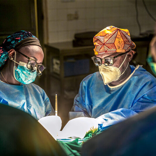 RWA_2021_Kigali_Surgeon_Furaha-Charles_004_24-by-36-at-300ppi